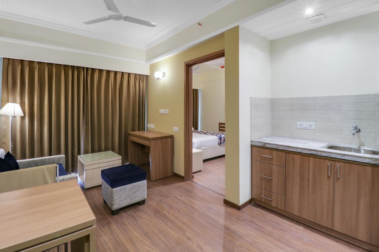 Starlit Suites Newtown Kolkata Calcutá Exterior foto