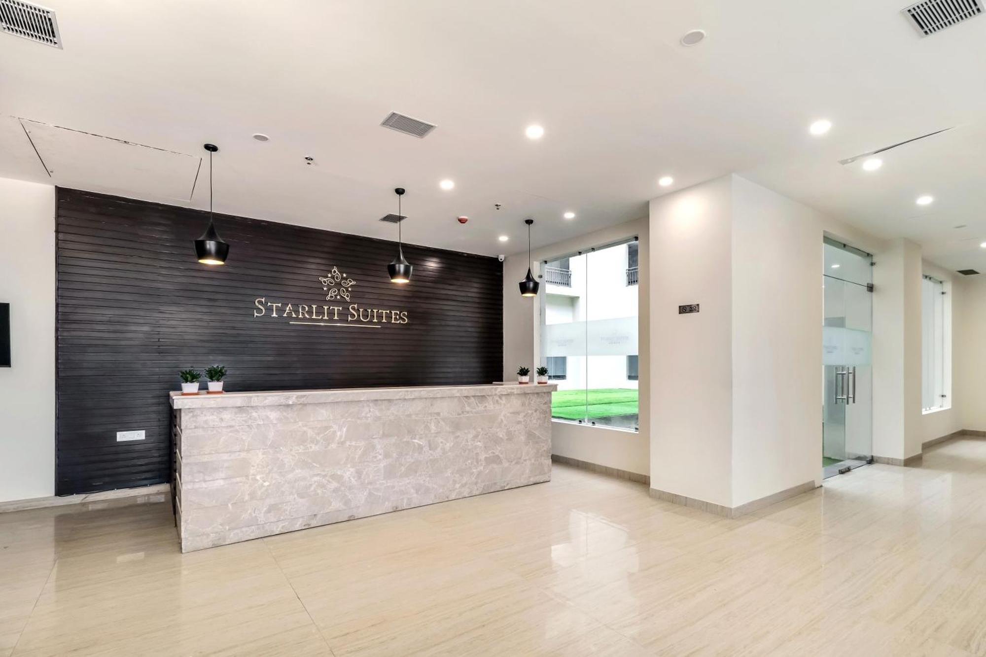 Starlit Suites Newtown Kolkata Calcutá Exterior foto